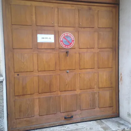 St Pothin Village Avec Garage Daire